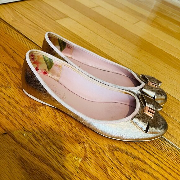 TED BAKER LONDON SATIN W/GOLD BOW BALLET FLATS WOMEN SHOES US 7.5/EU 38 - Picture 2 of 16
